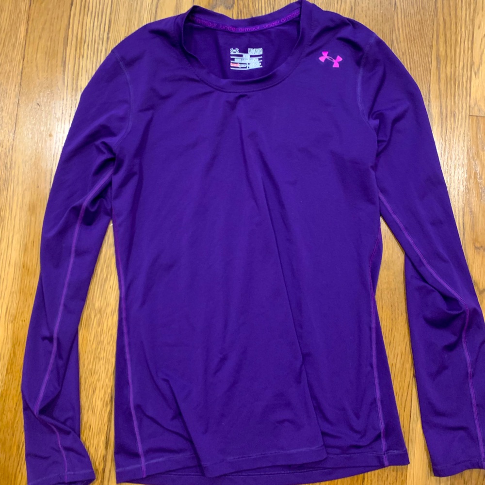 Under Armour workout top!